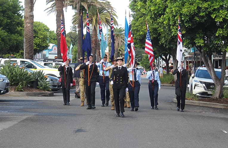 Thousands show support as young and old join Anzac Day march in Port Macquarie
