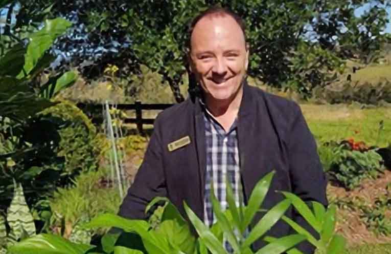 Gardening guru Mal McKinlay celebrates 40 years