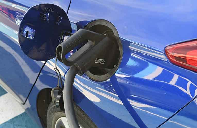 Shock at the petrol pump sparks electric vehicle surge