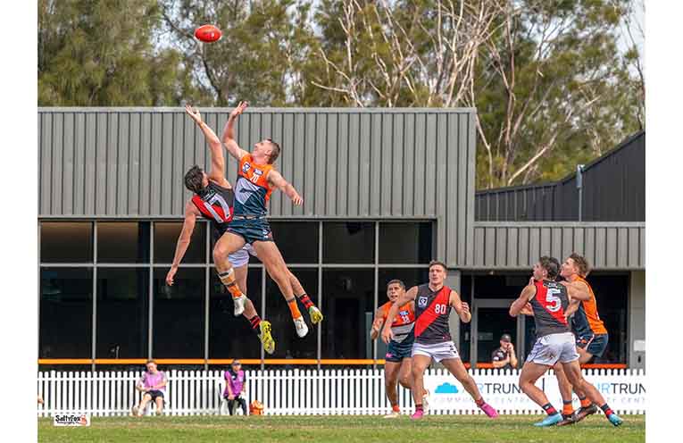 Simmons was selected to play ruck against the Bombers. Photo: SaltyFoxFotography.