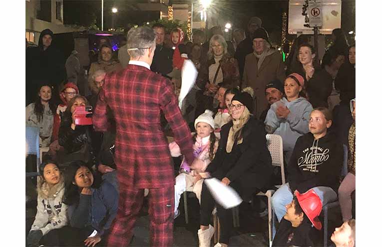 Tortuga’s Joel Salom entertaining crowds with his comedy and juggling act on Clarence Street Stage.