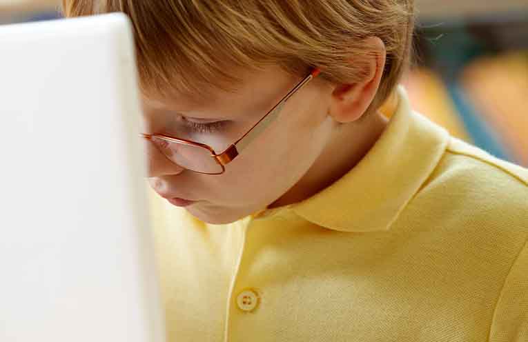 Screen-time restrictions set in NSW public schools
